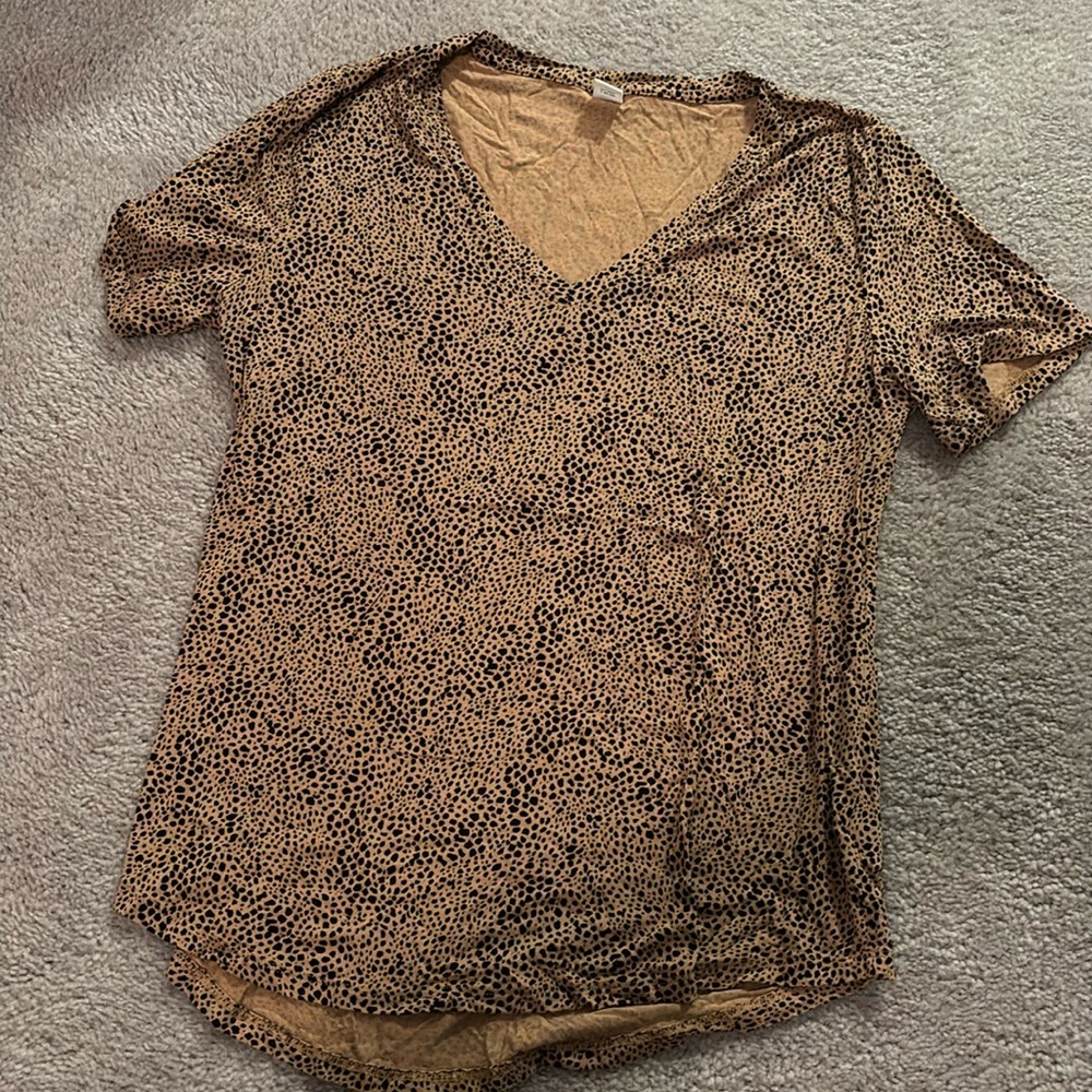 Leopard print Old Navy luxe tee